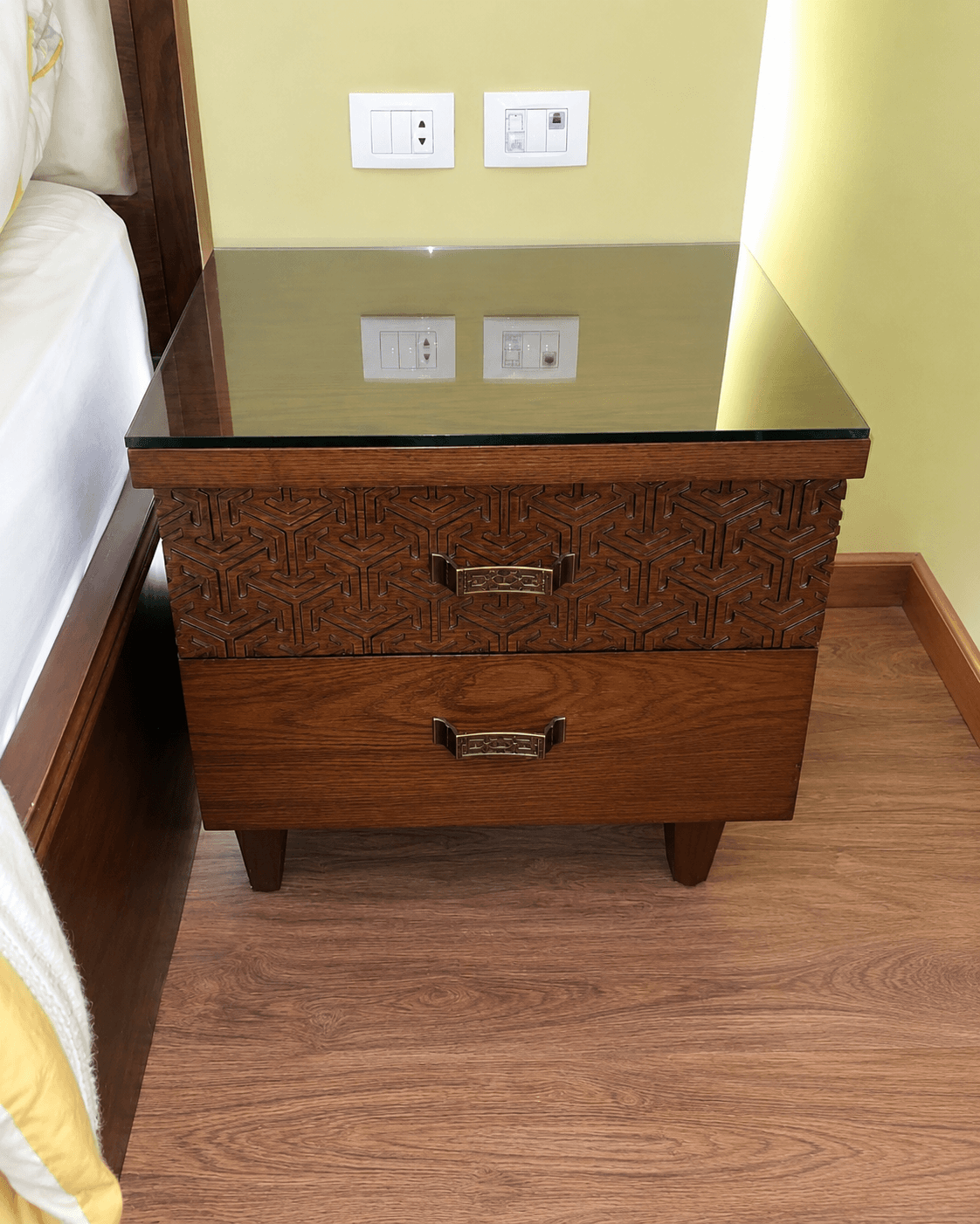 Commodes