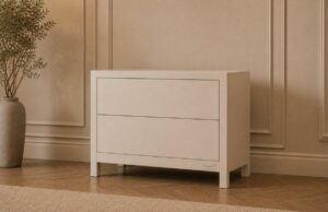 Sencilla Commode