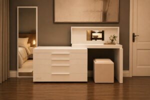 Amado Dresser